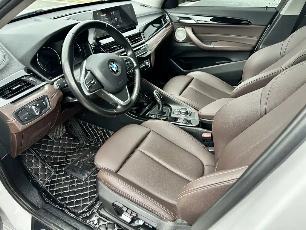 BMW X2 2023 — фото 8