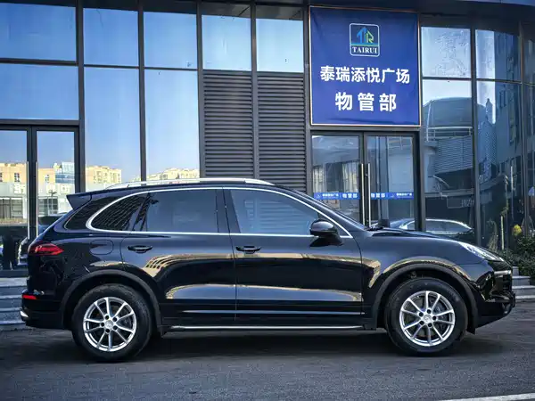 Porsche Cayenne 2016