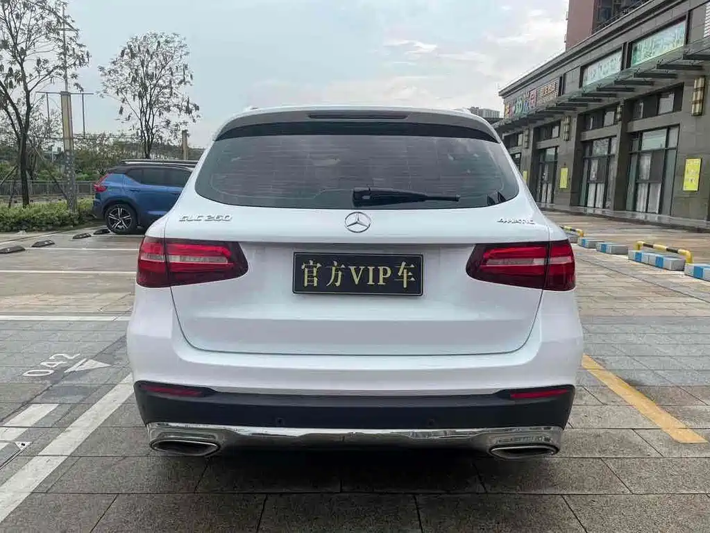Mercedes-Benz GLC 2016