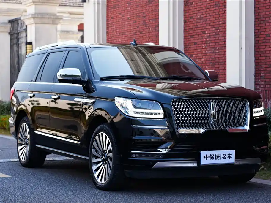 Lincoln Navigator 2018 — фото 2