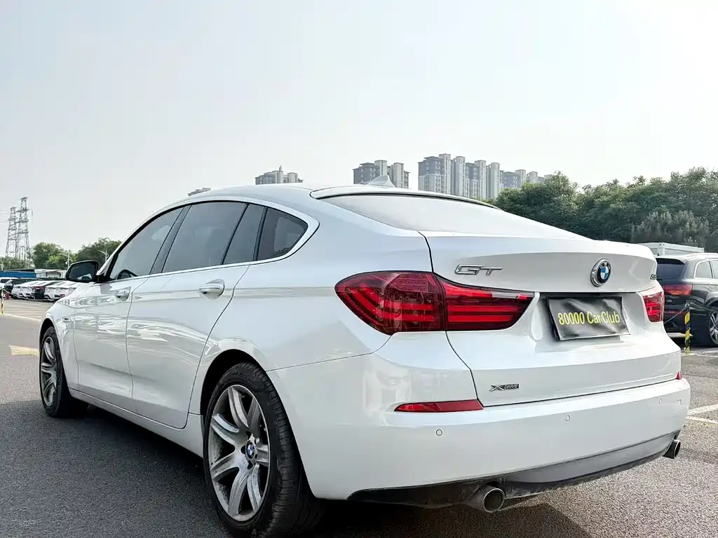 BMW 5 Series GT 2016 — фото 4