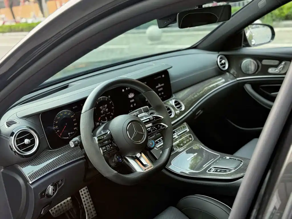 Mercedes-Benz E-Class AMG 2021 — фото 7