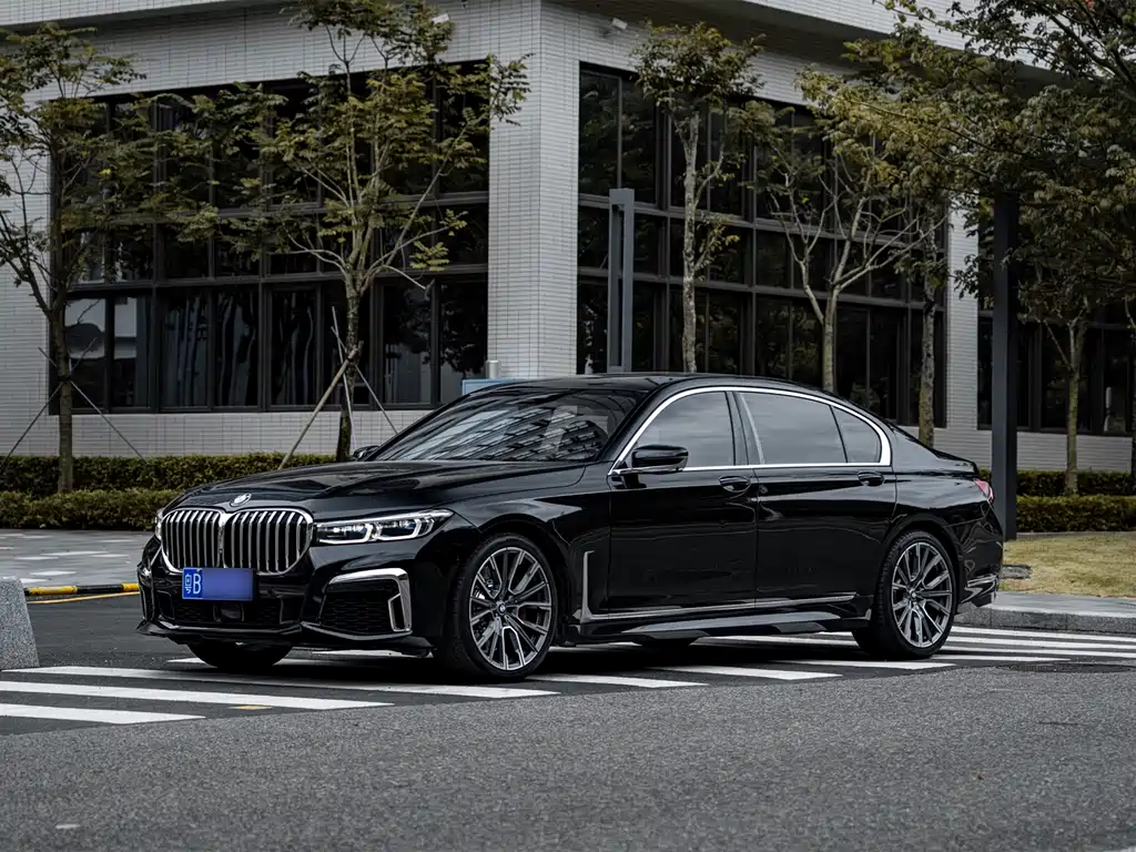 BMW 7 Series 2019 — фото 1