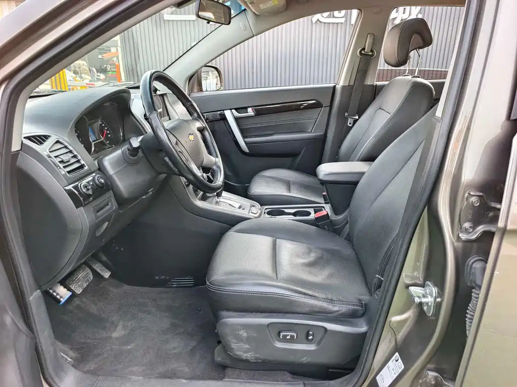 Chevrolet Captiva 2015 — фото 8