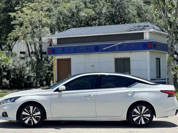 Nissan Teana 2021