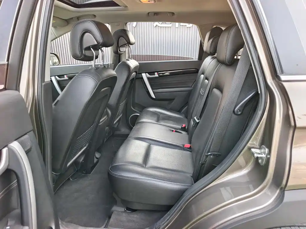 Chevrolet Captiva 2015 — фото 11
