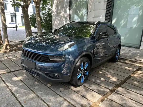 Lynk & Co 01 2018
