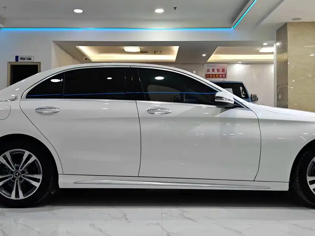 Mercedes-Benz C-Class 2020 — фото 3