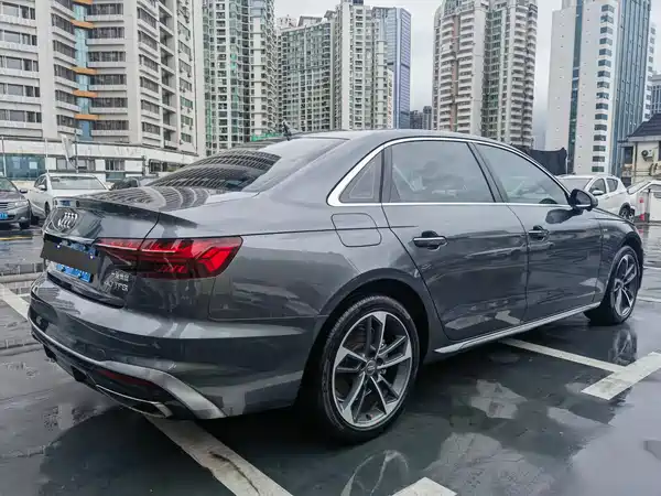 Audi A4L 2020