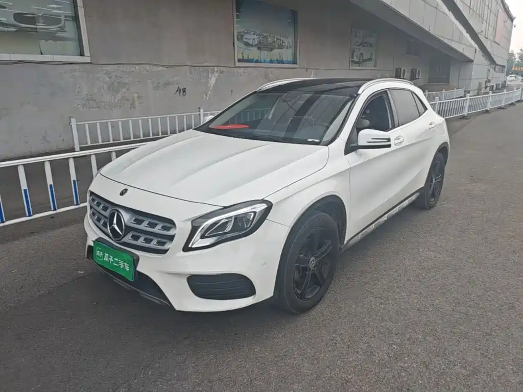 Mercedes-Benz GLA 2019 — фото 2