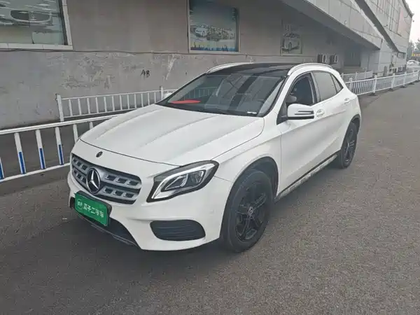 Mercedes-Benz GLA 2019