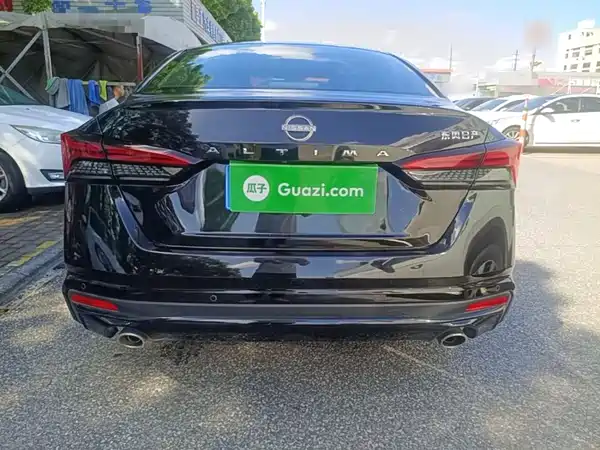Nissan Teana 2023