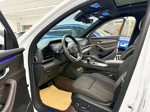 Geely Xingyue L 2025