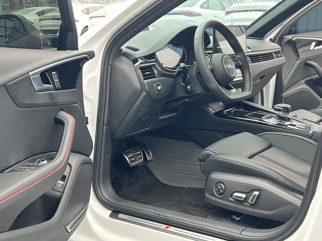 Audi A4L 2025