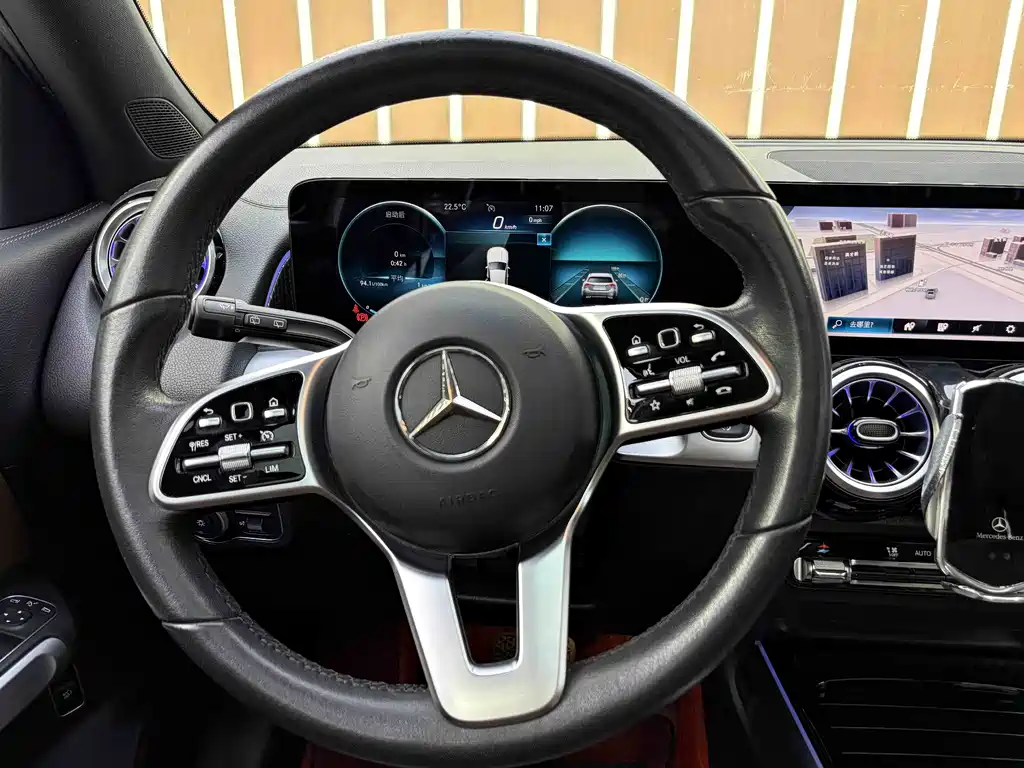 Mercedes-Benz GLB 2021 — фото 11