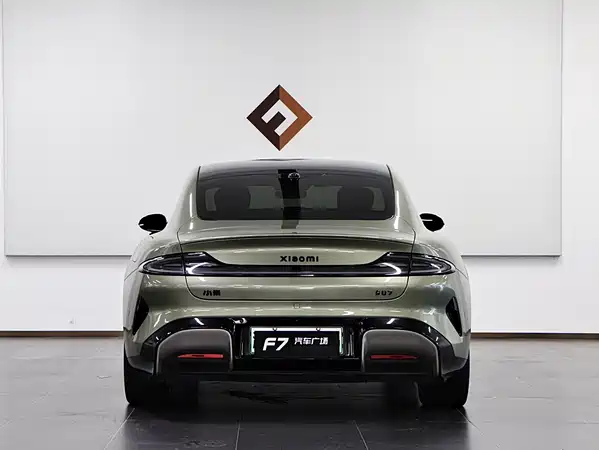 Xiaomi SU7 2024