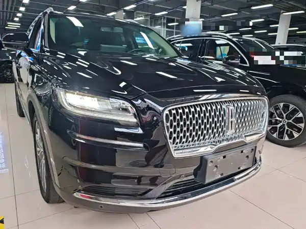 Lincoln Nautilus 2022