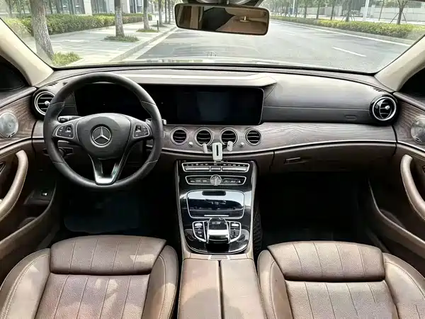 Mercedes-Benz E-Class 2018