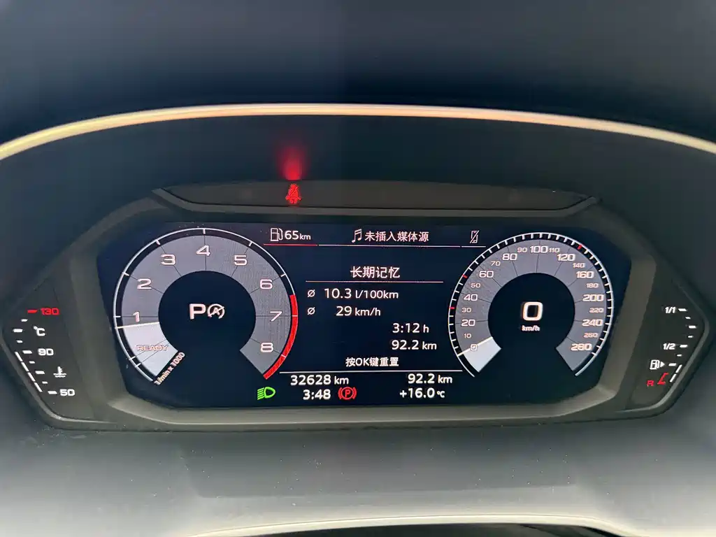 Audi Q3 2022 — фото 12