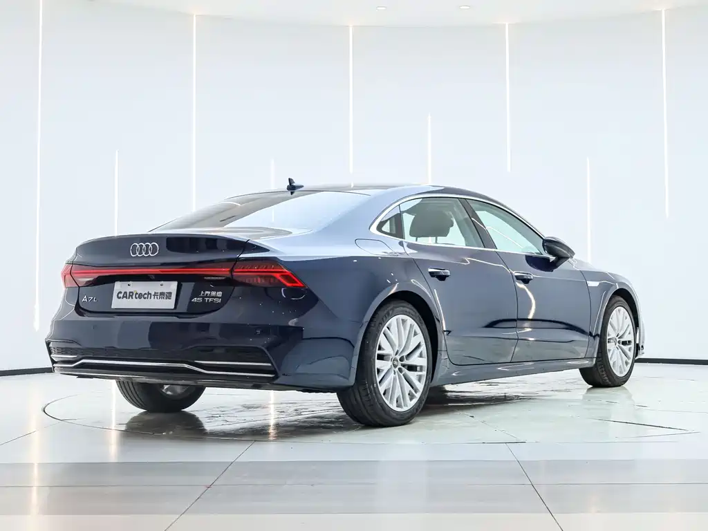 Audi A7L 2024 — фото 2