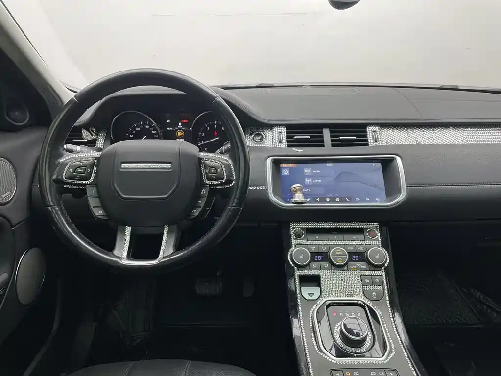 Land Rover Evoque 2018 — фото 10