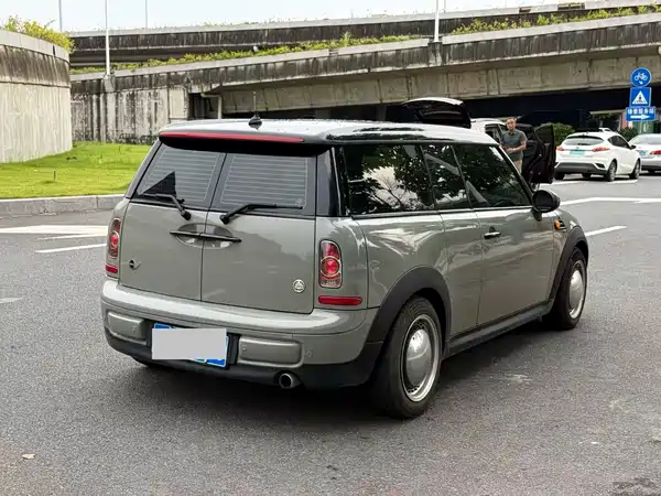 MINI Clubman 2013