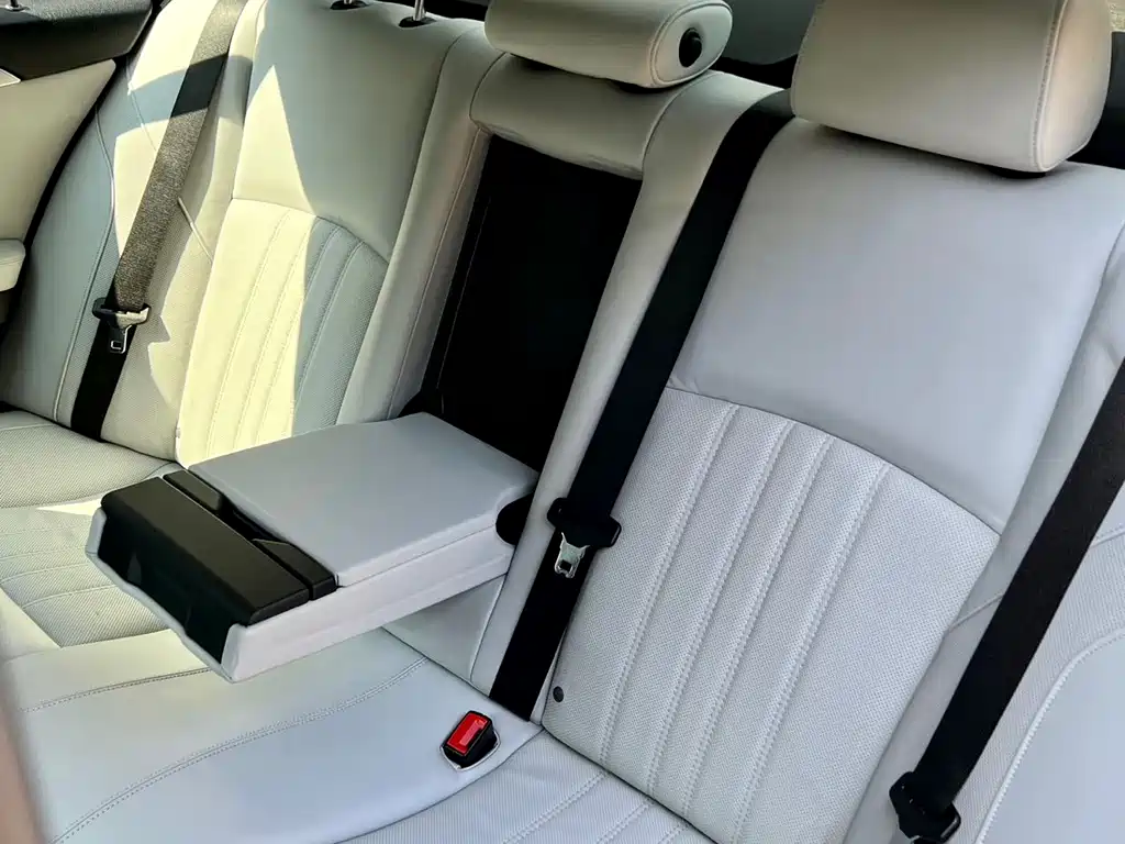 BMW M5 2014 — фото 10