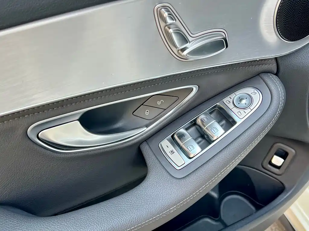 Mercedes-Benz C-Class 2019 — фото 26