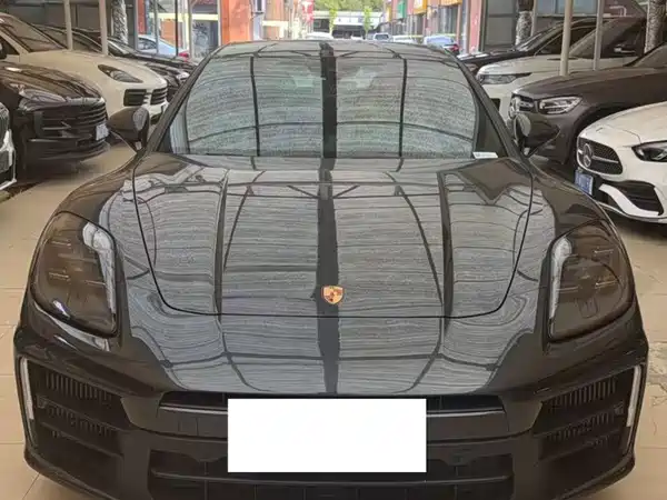 Porsche Panamera 2025