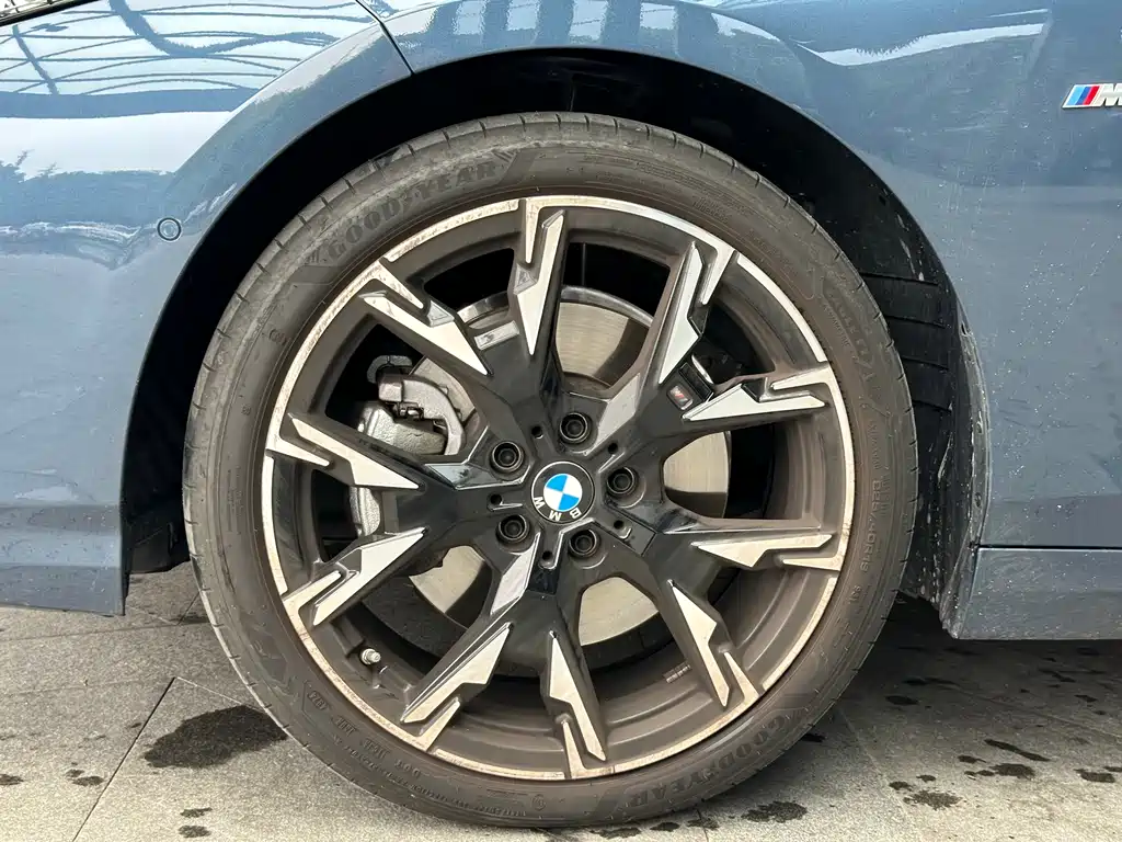 BMW 2 Series 2025 — фото 17
