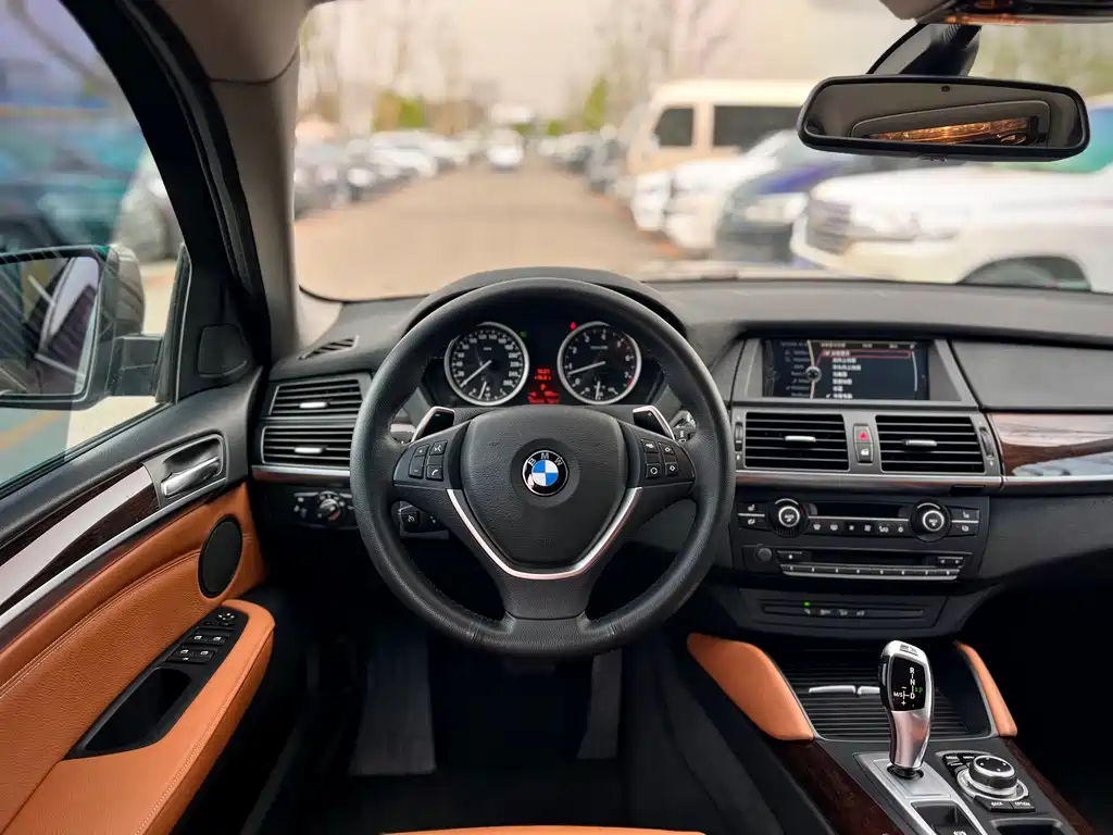 BMW X6 2014 — фото 11