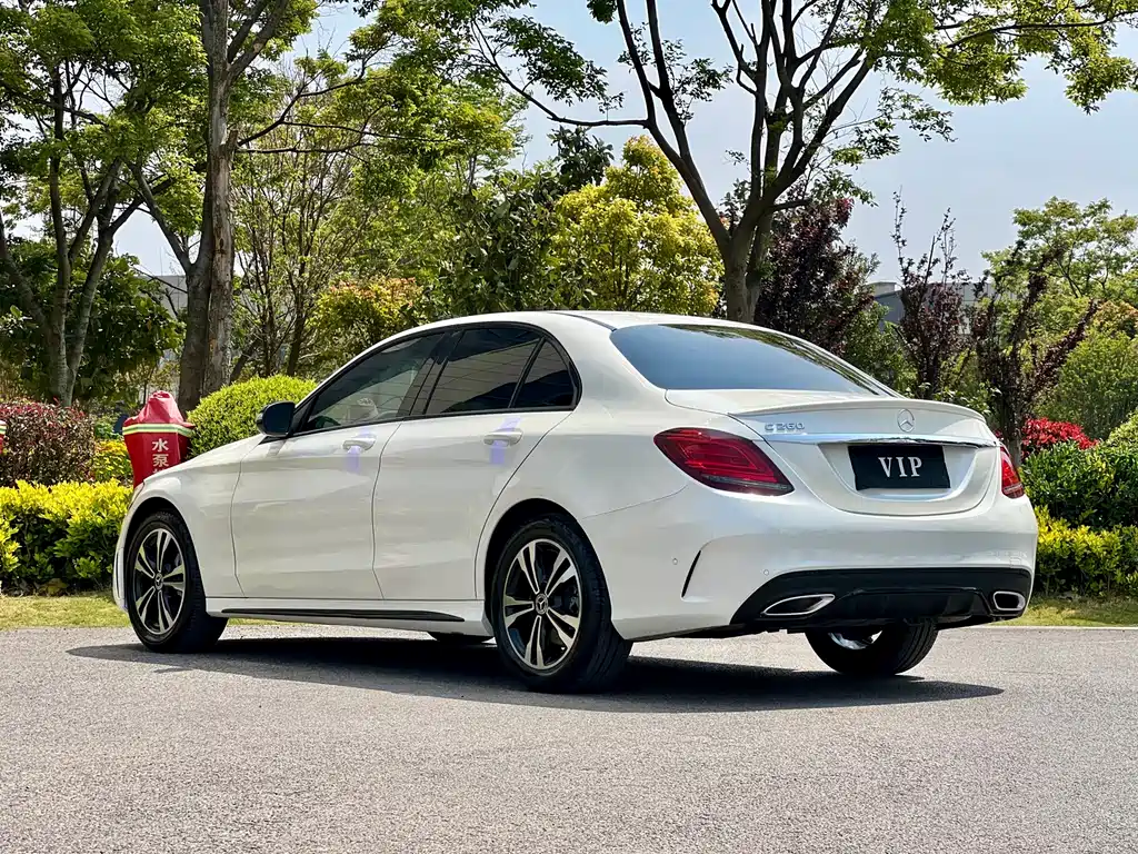 Mercedes-Benz C-Class 2019 — фото 7