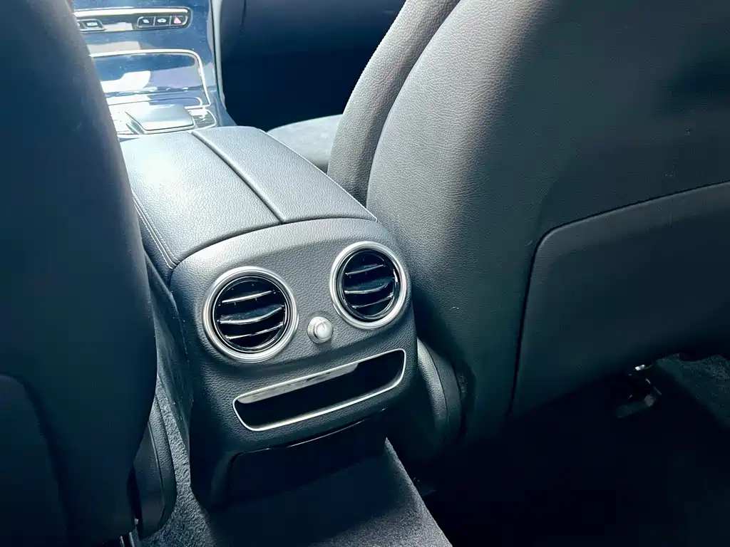 Mercedes-Benz C-Class 2019 — фото 21