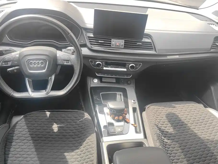 Audi Q5L 2022 — фото 12