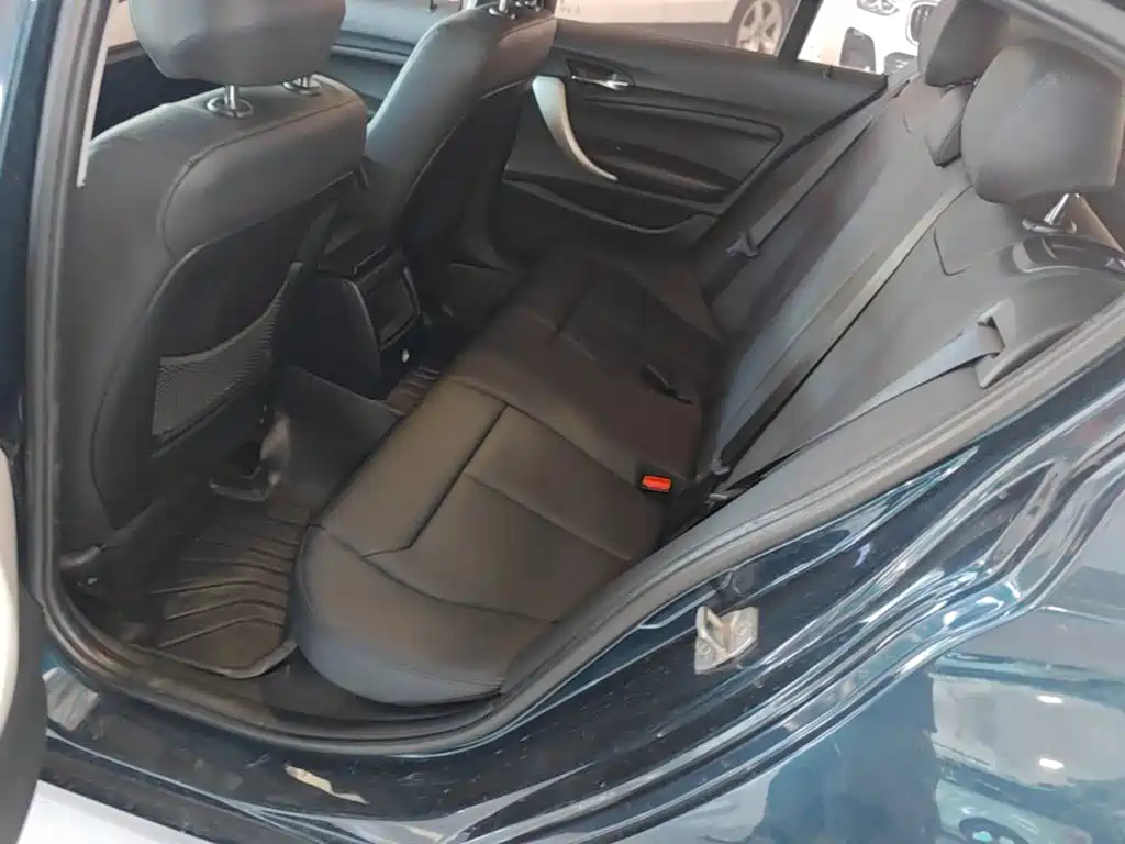 BMW 1 Series 2016 — фото 17