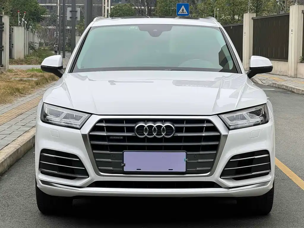 Audi Q5L 2021 — фото 2