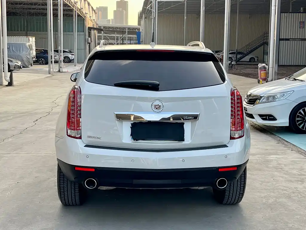 Cadillac SRX 2015 — фото 5