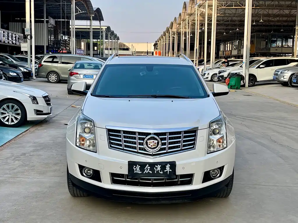 Cadillac SRX 2015 — фото 2
