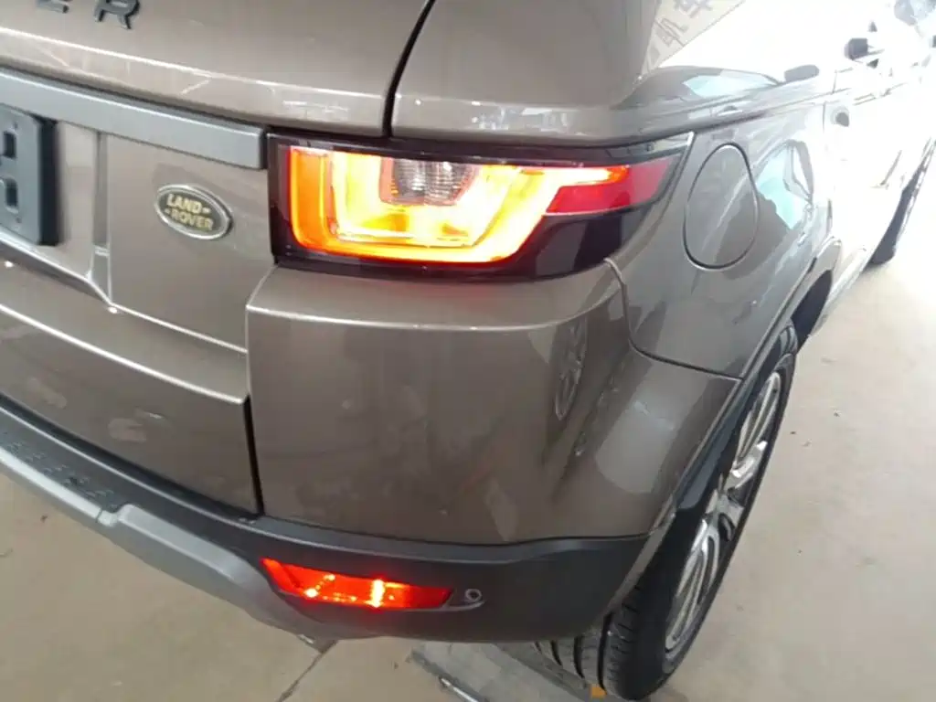 Land Rover Range Rover Evoque 2018 — фото 8