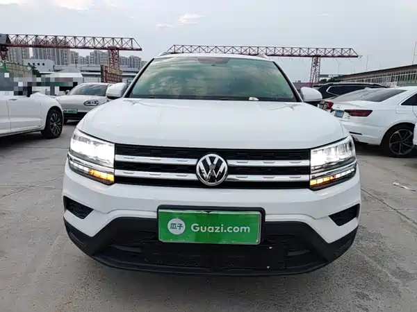 Volkswagen Tharu 2020