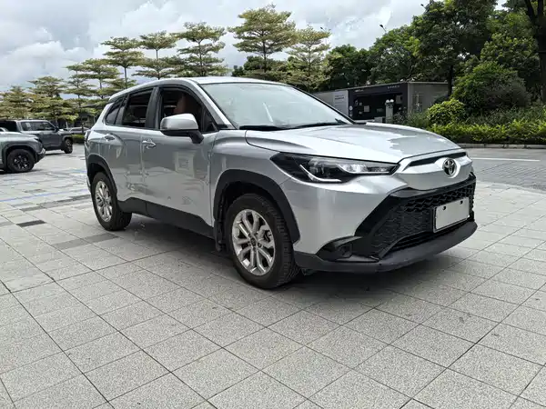 Toyota Frontlander 2024