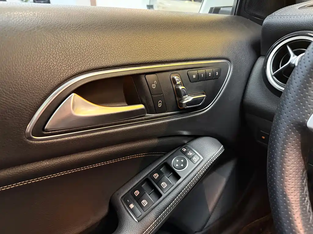 Mercedes-Benz GLA 2019 — фото 20
