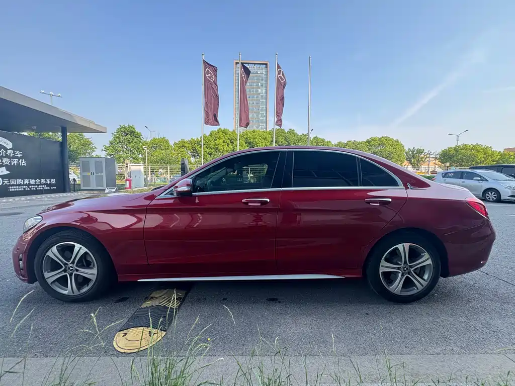 Mercedes-Benz C-Class 2020 — фото 12