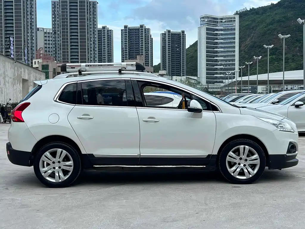 Peugeot 3008 2015 — фото 3