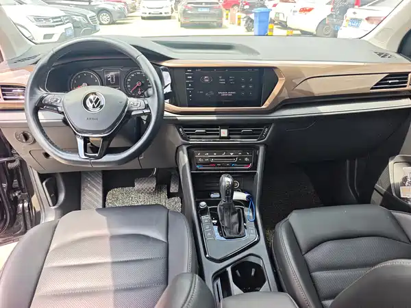 Volkswagen Tharu 2022