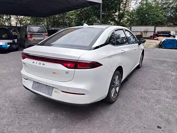 Aion S 2023