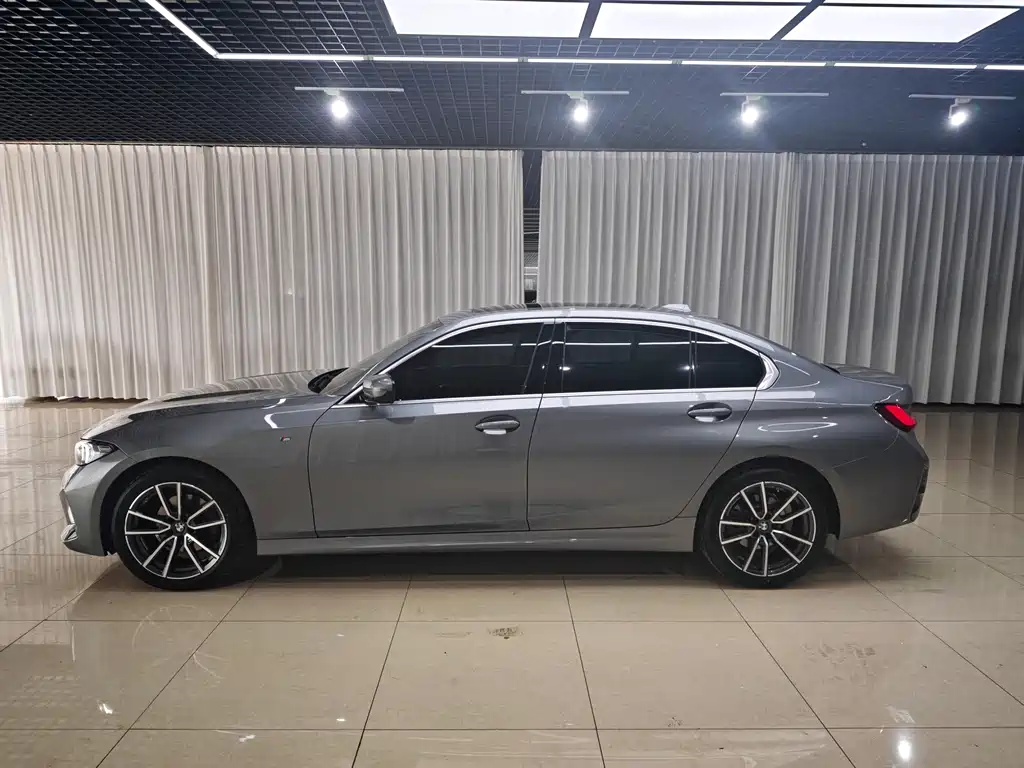 BMW 3 Series 2023