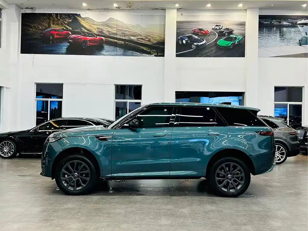 Land Rover Sport 2024