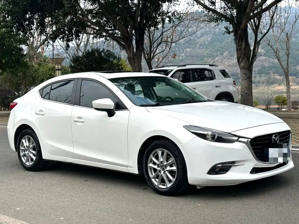 Mazda 3 Axela 2017