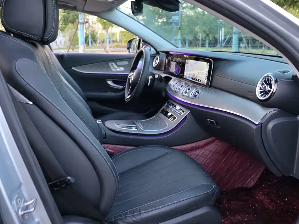 Mercedes-Benz E-Class 2020 — фото 15